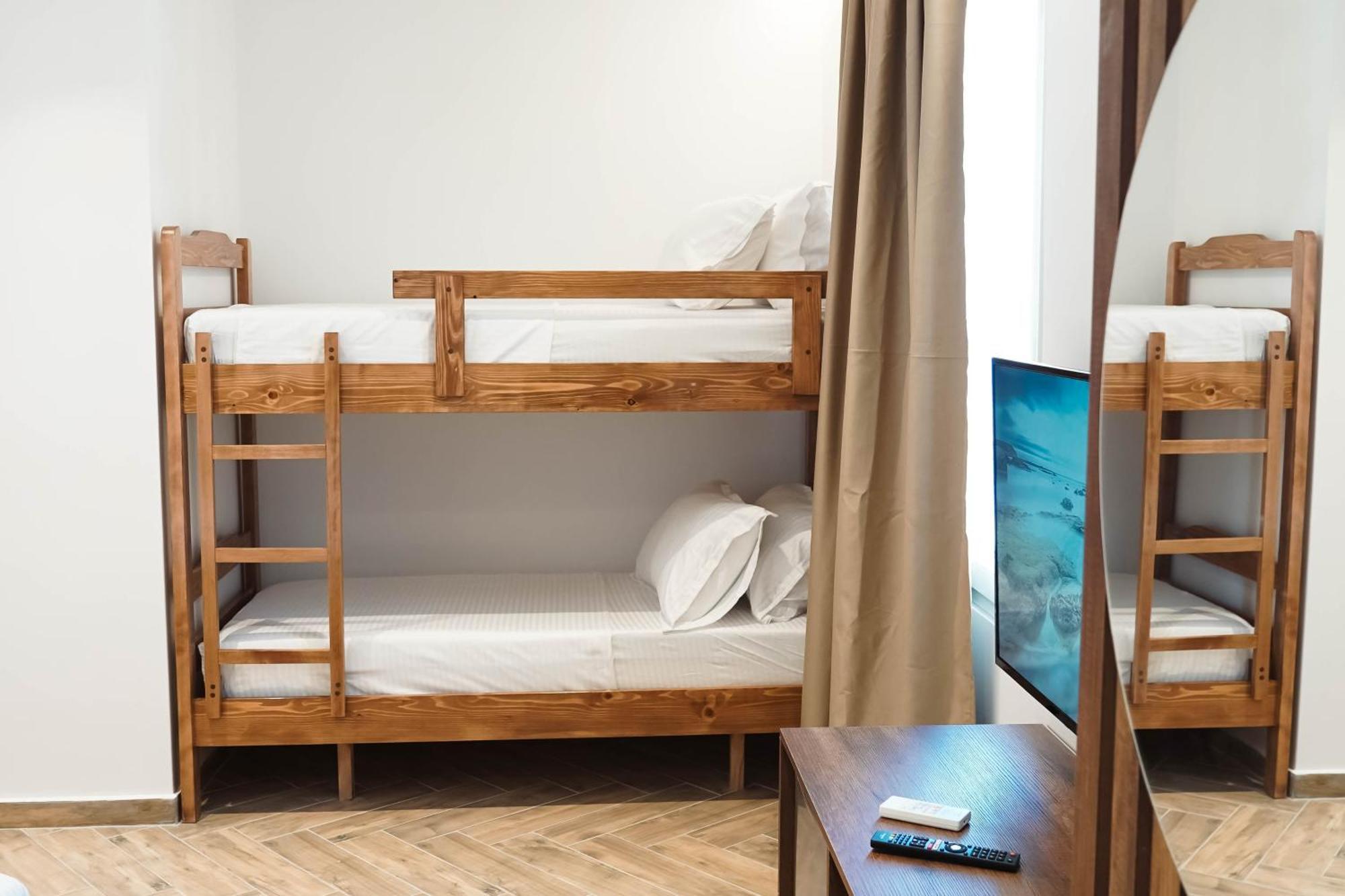Marina Rooms Дуррес Экстерьер фото